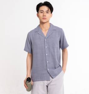 Camisa de compresión de poliéster personalizada al por mayor precio competitivo OEM ODM marca Phong Phu hecha en Vietnam modelo AT04 - Product Image 2