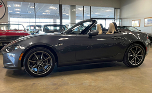 Mazda MX-5 Miata Sport 2016 Usado, Automático, con Bajo Kilometraje - Product Image 1