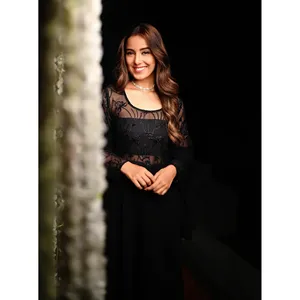 Magnifique Robe de Soirée Droite Vintage en Soie Pure et Mousseline Noire pour Femme Musulmane, Broderies, Décorations Drapées à Niveaux, Col Rond, Idéale pour les Fêtes - Product Image 1
