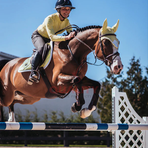 Gorro de ganchillo con tejido ligero y transpirable, lavable y duradero, fabricado en Pakistán, ideal para montar en senderos - Product Image 5
