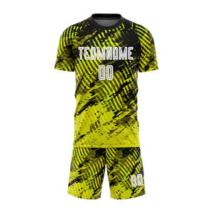 Ensemble de football personnalisé en sublimation intégrale pour hommes et femmes, tissu léger et doux, maillot de football confortable, 100% polyester - Product Image 2