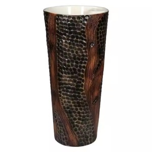 Toilette monobloc en céramique chinoise de style moderne Conception en bois gaufré Finition mate Piège en P carré pour les toilettes publiques de la villa - Product Image 3