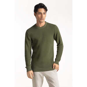 Pull à col rond en tricot personnalisé pour homme avec motif anime, respirant et chaud pour l'hiver, avec logo animal et capuche - Product Image 1