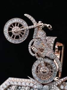 Colgante Personalizado con Inicial de Diamante Baguette en Plata S925, Nuevo Diseño, Estilo Hip Hop, Colgante de Moissanita - Product Image 2