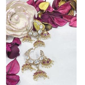 Aretes Colgantes con Circonitas y Baño de Plata, Diseño Elegante para Mujeres y Niñas, Ideales para Eventos Nocturnos y Fiestas - Product Image 1