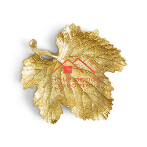 Frutero y plato de metal hecho a mano con acabado dorado a precio barato al por mayor - Product Image 1