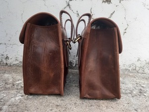 Sillín de cuero para motocicleta, alforjas marrones, alforjas, 2 bolsas laterales de búfalo - Product Image 6