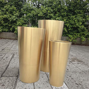 Juego de Jarrones Cilíndricos Metálicos Dorados Modernos, Macetas Altas Decorativas para Hogar, Oficina, Jardín, Diseño Contemporáneo Minimalista - Product Image 1