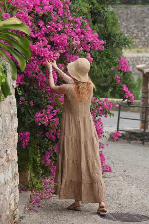 สีน้ำตาล