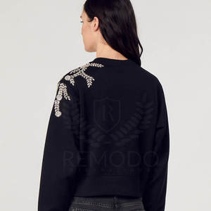 Sudaderas con diamantes de imitación ofrecen un nuevo estilo y un encanto brillante en sudaderas con diamantes de imitación - Product Image 6