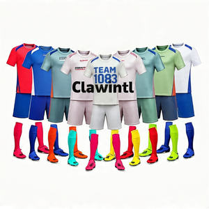 Ensemble d'uniformes de football de l'équipe 2025 Design personnalisé Séchage rapide Vente en gros Meilleure vente Fabricant d'uniformes de football professionnel - Product Image 2