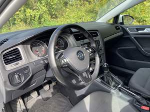 2016 Utilisé pour Golf SportWagen S Conduite à Gauche Norme Euro IV 5 Places - Product Image 3