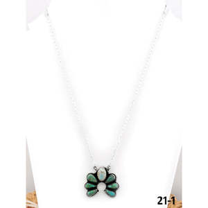Collier Naja fait main en turquoise et argent sterling, motif floral, pour occasions spéciales - Product Image 1