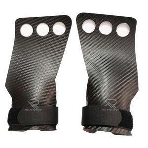 ถุงมือครึ่งนิ้วพรีเมียมทำจากนีโอพรีนและคาร์บอนไฟเบอร์ พร้อมแผ่นรองฝ่ามือป้องกันการกระแทก ช่วยจับยกน้ำหนักได้ดีขึ้น สายรัดข้อมือปรับได้ เหมาะสำหรับออกกำลังกาย - Product Image 5