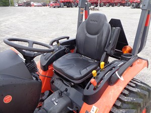 Tractor Cortacésped Kubota LX2610HSD 2023 - Product Image 2