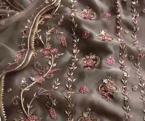 Designer moderne non cousu fantaisie brodé à la main vêtements de fête costumes non cousus pour femmes style traditionnel indien tendance - Product Image 2