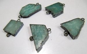 Conector de forma libre para la fabricación de joyas Encanto de doble bucle de amazonita natural de aproximadamente 1 pulgada - Product Image 4