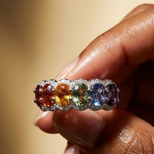 Anillos de Oro Blanco Sólido de 18K Hechos a Medida con Piedras Preciosas Vintage, Zafiro Natural y Diamantes con Engaste de Garras, Brillantes y de Alta Gama para Boda - Product Image 3