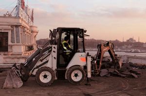 รถตักไฮโดรมีค HMK 62T ขับเคลื่อน 4 ล้อ เครื่องยนต์ดีเซล ระบบไฮดรอลิก บุ้งกี๋งานหนัก ราคาดีที่สุด ขาย - Product Image 6