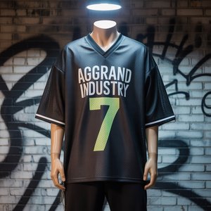 Maillot de football imprimé numéro 7 le plus populaire pour homme – T-shirt tricoté à col en V et manches courtes de haute qualité avec lettres thermocollées - Product Image 1