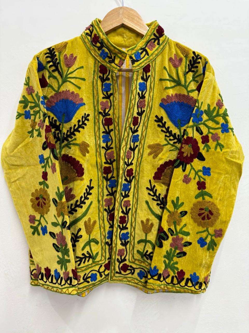 สีเหลือง