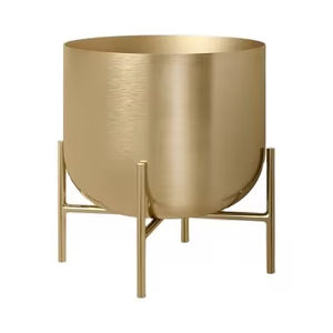 Jardinière en métal doré de forme ronde de qualité supérieure Pot de décoration intérieure fabriqué à la main avec fleur artificielle pour application de jardin - Product Image 1