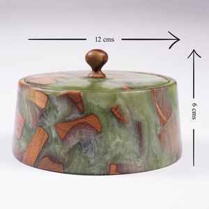 ถาดและชามเรซิ่นอีพ็อกซี่สุดหรู ผลิตด้วยมือสำหรับการรับประทานอาหารในโอกาสพิเศษ ตกแต่งบ้านสไตล์โมเดิร์น และเป็นของขวัญสุดหรู - Product Image 3