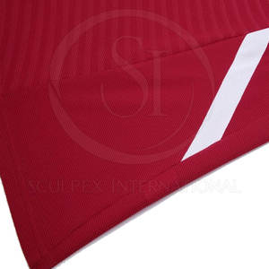 ชุดฟุตบอลสองชิ้นสำหรับผู้ใหญ่100% ผ้าโพลีเอสเตอร์ระบายอากาศได้ดีน้ำหนักเบา - Product Image 5