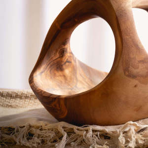 Frutero Redondo Grande de Madera de Olivo Rústico, Duradero y Ecológico, 2.0 cm de Grosor - Product Image 1