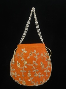 Sac à main ethnique indien brodé à la main, dernière conception, cadeau de mariage pour femmes, sacs à monnaie - Product Image 3