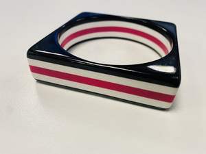 กำไลข้อมือเรซิ่นวินเทจทำมือ สีน้ำตาลเข้ม ดีไซน์สั่งทำพิเศษ - Product Image 2