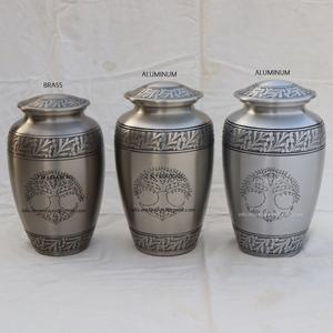 Urne de crémation d'arbre de vie en laiton de haute qualité Fournitures funéraires gravées pour adultes en métal pour cendres humaines directement du fabricant - Product Image 6