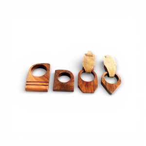 Anillo para Servilletas Cilíndrico de Madera Natural con Diseño de Pared Recta para una Presentación de Mesa Rústica Minimalista Única - Product Image 6