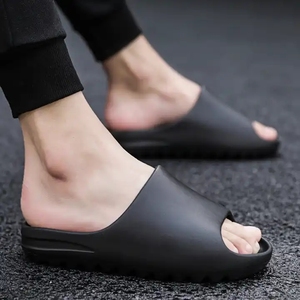 Sandalias de PU Negras de Alta Calidad con Punta Abierta y Suela Gruesa para Verano - Product Image 1