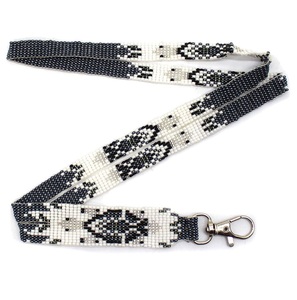 Lanières de perles de rocaille faites à la main pour les porte-cartes d'identité élégants Lanières de perles de rocaille de conception personnalisée avec personnalisation de logo - Product Image 4