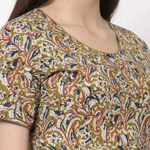 Nuevo estilo occidental Vestidos de mujer Más exigentes Diseño floral de alta calidad Vestido con cuello en U para adultos Niñas - Product Image 5