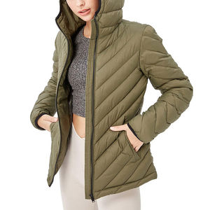 Chaqueta Acolchada de Nailon de Alta Calidad para Mujer, Logotipos Impresos Personalizados, Transpirable, Gruesa, de Invierno, con Cierre de Cremallera, Talla Grande - Product Image 4