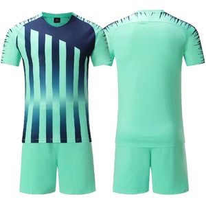 Uniformes de Fútbol Deportivos para Adultos, Color Azul, 100% Poliéster, Transpirables, de Secado Rápido, Ligeros, Sublimados/Estampados Digitalmente - Product Image 3