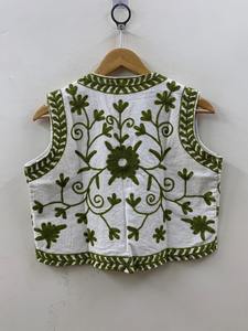 Chaleco sin mangas floral bohemio Suzani Chaleco corto floral de algodón Chaleco bordado Chaleco elegante Chaleco de verano - Product Image 5