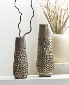 Nuevo Florero de Metal Martillado, Florero de Mesa Moderno de Metal, Florero de Metal Martillado para Mesa - Product Image 3