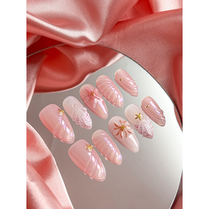 Mermaid's Kiss Press on Nail Art - Calcomanía de uñas única y elegante para mujer - Product Image 1