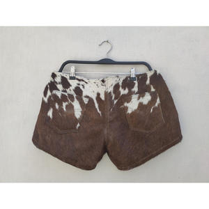 Pantalones Cortos de Satén para Hombre con Estampado Animal, Logotipo Personalizado Bordado, Ajuste Holgado, Decoración con Botones de Alta Calidad, Transpirables, Nuevo Diseño - Product Image 3