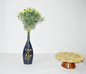 Florero de mesa de decoración navideña caliente con forma de botella de tallo de latón estilo moderno de Metal hogar boda y decoración de fiesta jarrón - Product Image 5