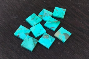 พลอยเทอร์ควอยซ์แอริโซนาทรงเหลี่ยมแบบหลวม พลอยเทอร์ควอยซ์แอริโซนาทรงเหลี่ยมแบบหลวม ด้านหลังแบน สำหรับทำเครื่องประดับ - Product Image 4