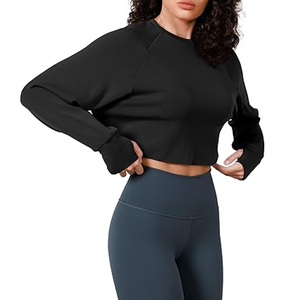 Sudaderas de cuello redondo recortadas de algodón 100% para mujer de diseño personalizado, logotipo frontal corto informal para uso en exteriores de invierno, Etiqueta Privada - Product Image 4
