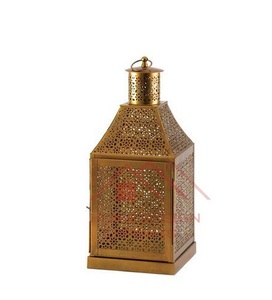 Lanterne à bougie en métal artisanale, best-seller 2026, lanterne marocaine dorée - Product Image 1