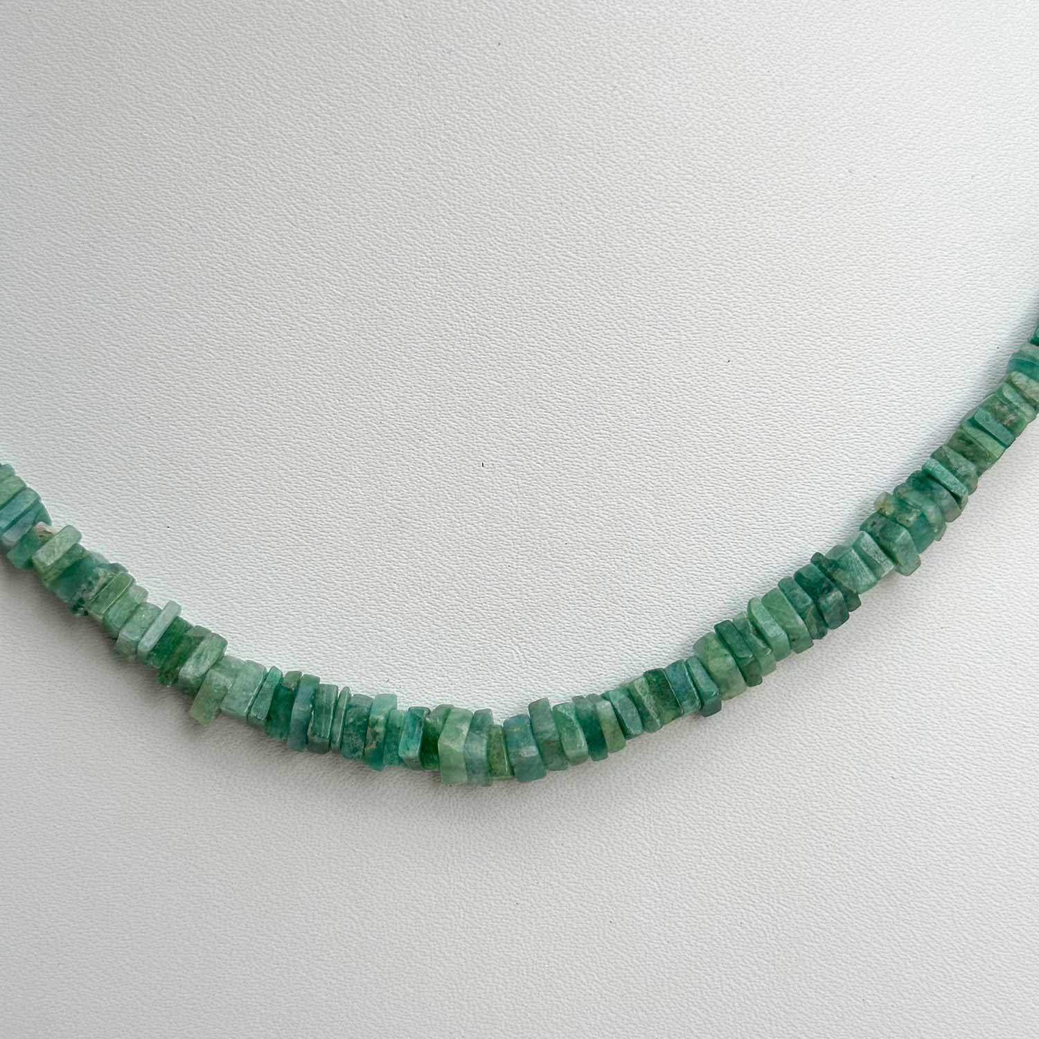 สีเขียว