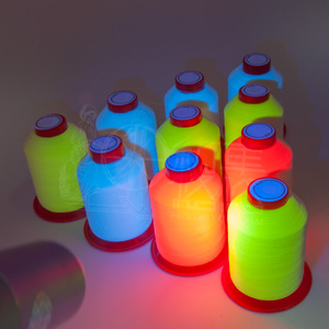 Filo di Sicurezza Bicolore UV Fluorescente per Passaporti 150D/3, Filo da Cucito Anticontraffazione per Documenti Ufficiali e Banconote - Product Image 2