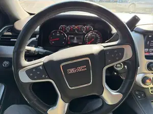 2016 GMC Yukon SLT - Product Image 2