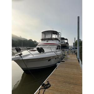 Silverton 37 Convertible de 1999 con Motor Interior - Product Image 3